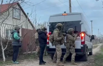 Стрілянина в Одесі: поранені патрульні у критичному стані Стрілянина в Одесі: поранені патрульні у критичному стані