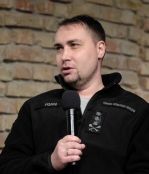 budanov_foto_vitaliy_nosach_rbk_ukrayina_0888__1__63e6c6e21f2da98b2944875277ef2524_1300x820.jpg Буданов: на Великдень може бути великий обмін полоненими з Росією