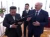 Лукашенко та Кім Чен Ин укладають угоду про дружбу у Пхеньяні Автомат,-меч-і-ваза:-як-Лукашенко-і-Кім-будують-“нову-дружбу”-в-Пхеньяні