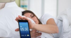 Кардіологи назвали одну поширену ранкову звичку, яка пришвидшує старіння серця Кардіологи-назвали-одну-поширену-ранкову-звичку,-яка-пришвидшує-старіння-серця