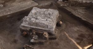 У Мексиці виявили тисячолітній кам’яний вівтар для людських жертвоприношень У-Мексиці-виявили-тисячолітній-кам’яний-вівтар-для-людських-жертвоприношень