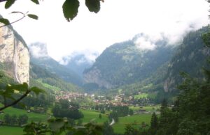 Туристи знайшли в Європі “прохід” у всесвіт “Володаря перснів” Туристи-знайшли-в-Європі-“прохід”-у-всесвіт-“Володаря-перснів”