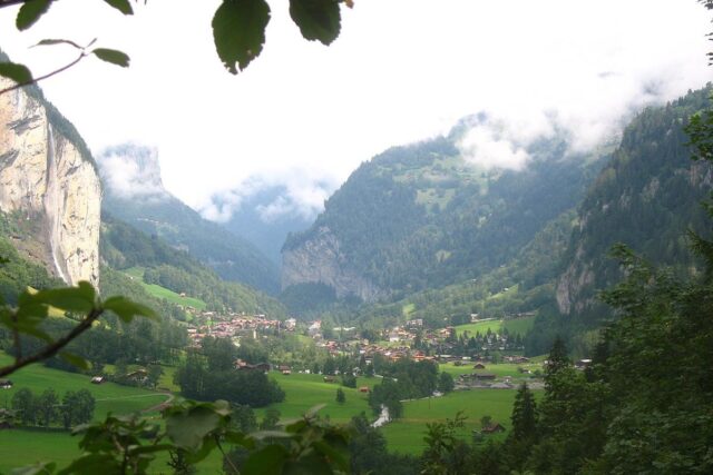 Туристи знайшли в Європі “прохід” у всесвіт “Володаря перснів” Туристи-знайшли-в-Європі-“прохід”-у-всесвіт-“Володаря-перснів”