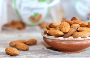 Навіщо замочувати мигдаль у воді: дієтологи пояснили сенс цього лайфхаку Навіщо-замочувати-мигдаль-у-воді:-дієтологи-пояснили-сенс-цього-лайфхаку