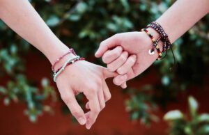 Якість вища за кількість: 11 рис людей, які мають лише одного найкращого друга Якість-вища-за-кількість:-11-рис-людей,-які-мають-лише-одного-найкращого-друга