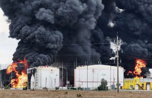 Атаки на порти та НПЗ: нові виклики для енергетичної системи Росії Найбільші перебої в історії: СБС розкрили деталі ударів по нафтових портах РФ