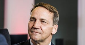 Угорщина під загрозою: підтримка Орбана посилює позиції Росії в ЄС “Той, хто з Орбаном – допомагає Кремлю”: Сікорський зробив різку заяву