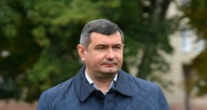 Нове авто в родині: що задекларував голова Волинської облради Григорій Недопад Нове-авто-в-родині:-що-задекларував-голова-Волинської-облради-Григорій-Недопад