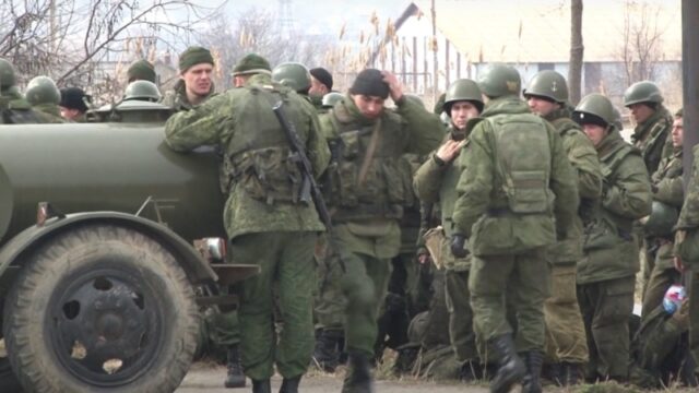 Мобілізація в Криму: нова хвиля призову до армії РФ «Пастка-для-громадян-України»-в-окупованому-Криму.-Як-«не-стати-гарматним-м’ясом»-для-Росії