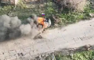 ВМС України знищили російський автомобіль на фронті під час десантної операції ВМС-України-знищили-російський-УАЗ-разом-із-екіпажем-на-фронті-–-відео