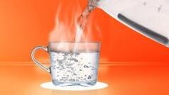 Тепла вода вранці: традиція чи корисна звичка? Чи-дійсно-корисно-пити-теплу-воду-зранку