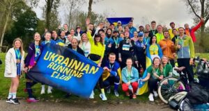 Український біговий клуб в Європі: як спільнота об’єднує людей через спорт і благодійність «Бігова-дипломатія»:-як-пробіжки-об’єднали-українців-у-дев’яти-містах-Європи