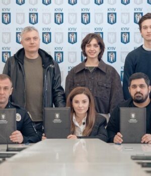 Швидкість-–-в-законі:-у-Києві-підписали-меморандум-про-розвиток-легального-автоспорту-за-участі-команди. Швидкість-–-в-законі:-у-Києві-підписали-меморандум-про-розвиток-легального-автоспорту-за-участі-команди.