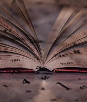 Нумерологія-2026:-помилки-в-коханні-та-кар’єрі,-яких-можна-уникнути-за-датою-народження