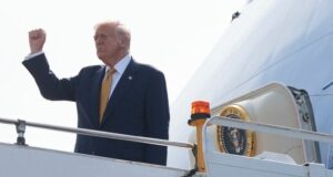 У Флориді аеропорт перейменують на честь Трампа У Флориді-аеропорт-перейменують-на честь-Трампа