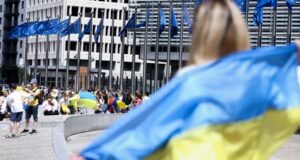 ЄС обговорює реформу тимчасового захисту для українців після 2027 року Тимчасовий-захист-після-2027-року:-у-ЄС-готують-нову-реформу-для-українців.-Кого-вона-торкнеться?