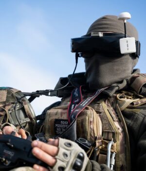 vii__skovi_kerue_bezpilotnik_fpv_rai__on_harkov_vesna_2025_gettyimages_83fc64dc6f641169cbd000a3602.jpg Неймовірний порятунок: воїни ЗСУ дронами відбили полонених побратимів в окупанта (відео)