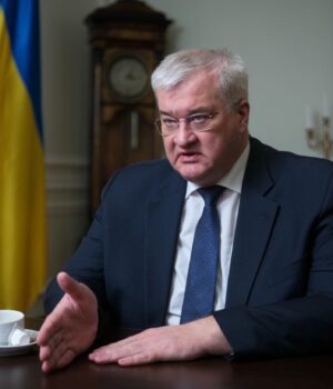 “Огидно, це сором”: Сибіга розніс Сійярто за “звітування” перед Лавровим