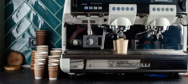 Lookfort — імпортер одноразового посуду та пакування для бізнесу в Україні