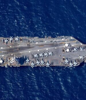 Невидимий-щит:-що-захищає-uss-abraham-lincoln-від-іранських-атак-за-секунду-до-удару Невидимий-щит:-що-захищає-uss-abraham-lincoln-від-іранських-атак-за-секунду-до-удару