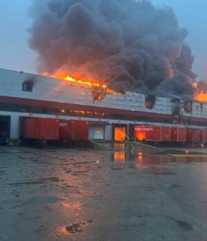 Росіяни-завдали-удару-по-терміналу-Нової-пошти-у-Луцьку-(оновлюється)