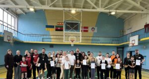 Спортивне свято в Нововолинську: змагання «Тато, мама, я – активна сім’я» У-Нововолинську-визначили-найактивнішу-сім’ю