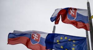 Словаччина планує змінити конституцію через загрозу з боку Росії У Словаччині хочуть запровадити новий режим безпеки через Росію: що сталося