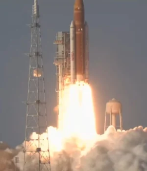 nasa-запустила-історичну-місію-artemis-ii-до-Місяця