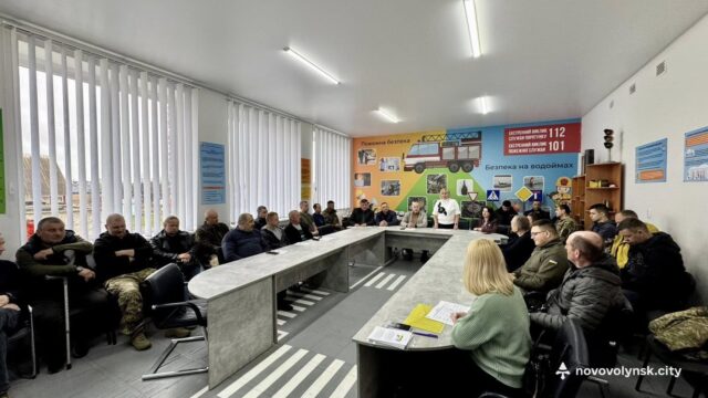 Семінар з інноваційних підходів до викладання курсу «Захист України» у Нововолинську У-Нововолинську-провели-обласний-семінар-практикум-для-вчителів-предмета-«Захист-України»