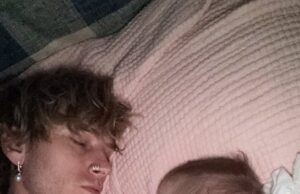 Колишній Меган Фокс замилував рідкісними фото доньки у її перший день народження Колишній-Меган-Фокс-замилував-рідкісними-фото-доньки-у її перший-день-народження