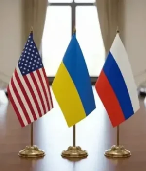 Переговори-щодо-України-поставлені-на-паузу,-але-контакти-з-США-тривають-–-пєсков