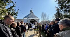 Нововолинськ прощався з Героєм Русланом Семенюком Нововолинськ-попрощався-з-Героєм-Русланом-Семенюком