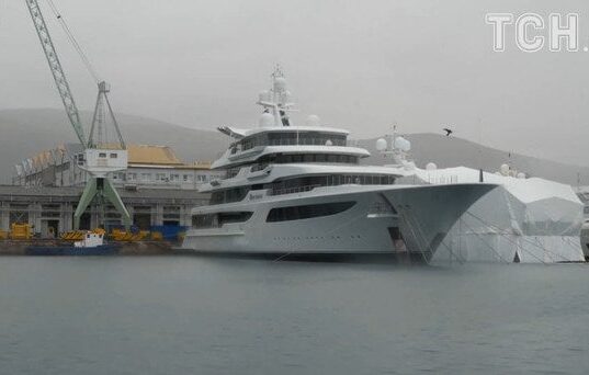 Розкішну яхту Медведчука готують до продажу: АРМА повідомила подробиці Розкішну-яхту-Медведчука-готують-до продажу:-АРМА-повідомила-подробиці