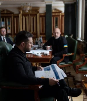 Зеленський-провів-енергетичний-селектор-із-регіонами-та-доручив-вже-готувати-країну-до-наступної-зими