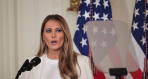 Меланія Трамп сприяла поверненню шести українських дітей з Росії Ще шестеро викрадених РФ українських дітей повернуться додому за сприяння дружини Трампа