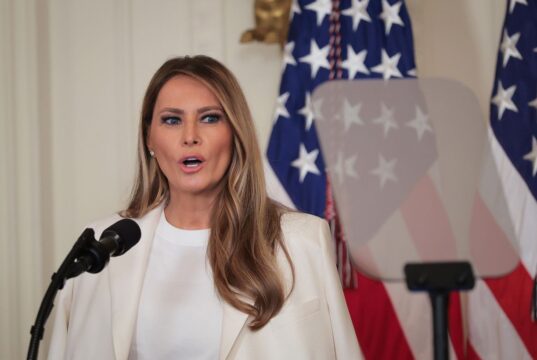 Меланія Трамп сприяла поверненню шести українських дітей з Росії Ще шестеро викрадених РФ українських дітей повернуться додому за сприяння дружини Трампа