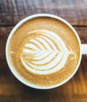 Фармацевт-назвав-популярних-5-добавок,-які-ніколи-не-слід-вживати-разом-із-кавою