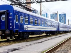 Потяг зіткнувся з вантажівкою на Харківщині Потяг зіткнувся з вантажівкою на Харківщині