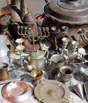 Звичайний-затискач-для-грошей-допоможе-знайти-справжню-коштовність-у-секонд-хенді