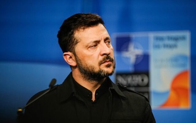 Україна зберігає пропозицію про великоднє перемир’я, незважаючи на невизначеність з боку Москви Великоднє перемир’я: Зеленський відповів, чи залишається пропозиція в силі