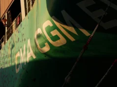 Атака дрона призвела до зупинки установки на НПЗ “Роснєфті” У-рф-після-атаки-дрона-зупинили-одну-з-найбільших-установок-на-НПЗ-"Роснєфті"