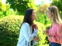 Ця звичка №1 руйнує дружбу: як зрозуміти, що сварка чи розрив близькі Ця-звичка-№1-руйнує-дружбу:-як-зрозуміти,-що-сварка-чи-розрив-близькі