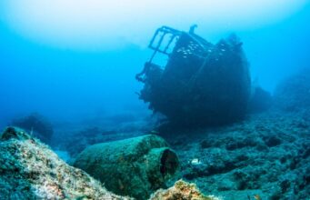 Археологи через 300 років виявили затонулий корабель зі скарбами на 138 млн доларів Археологи-через-300-років-виявили-затонулий-корабель-зі-скарбами-на-138-млн-доларів