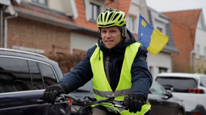 Мер бельгійського Крайнема вивчає українську мову для підтримки біженців «Витончена-й-цікава-мова-впливає-на-мислення».-65-річний-мер-бельгійського-міста-вивчив-українську