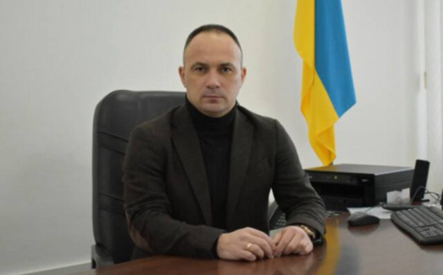 Очільник Волинської облдержадміністрації декларує електрокар у дружини, а серед доходів – стипендію Очільник-Волинської-облдержадміністрації-декларує-електрокар-у-дружини,-а-серед-доходів-–-стипендію