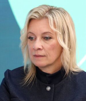 Режим у пастці власних амбіцій: у МЗС РФ поскаржилися на виснажливу битву на трьох фронтах