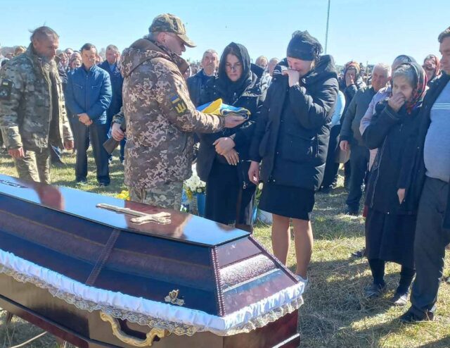 У Замшанах на Ковельщині відспівали Героя Миколу Миронюка У-Замшанах-на-Ковельщині-відспівали-Героя-Миколу-Миронюка