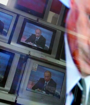 Росіяни запустили ІПСО у Нікополі через листівки про “наступ”, – ЦПД