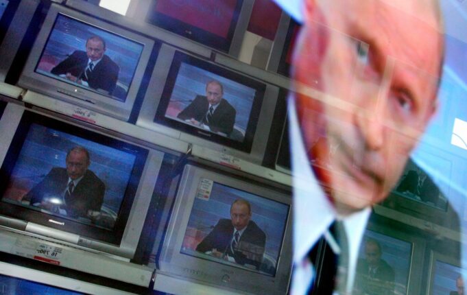 У Нікополі росіяни розповсюджують листівки з погрозами про наступ Росіяни запустили ІПСО у Нікополі через листівки про “наступ”, – ЦПД
