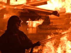 Новоросійськ зазнав масованої атаки безпілотників: мер підтвердив інцидент Усе у вогні: дрони атакували Новоросійськ – горить нафтовий термінал, чути вибухи